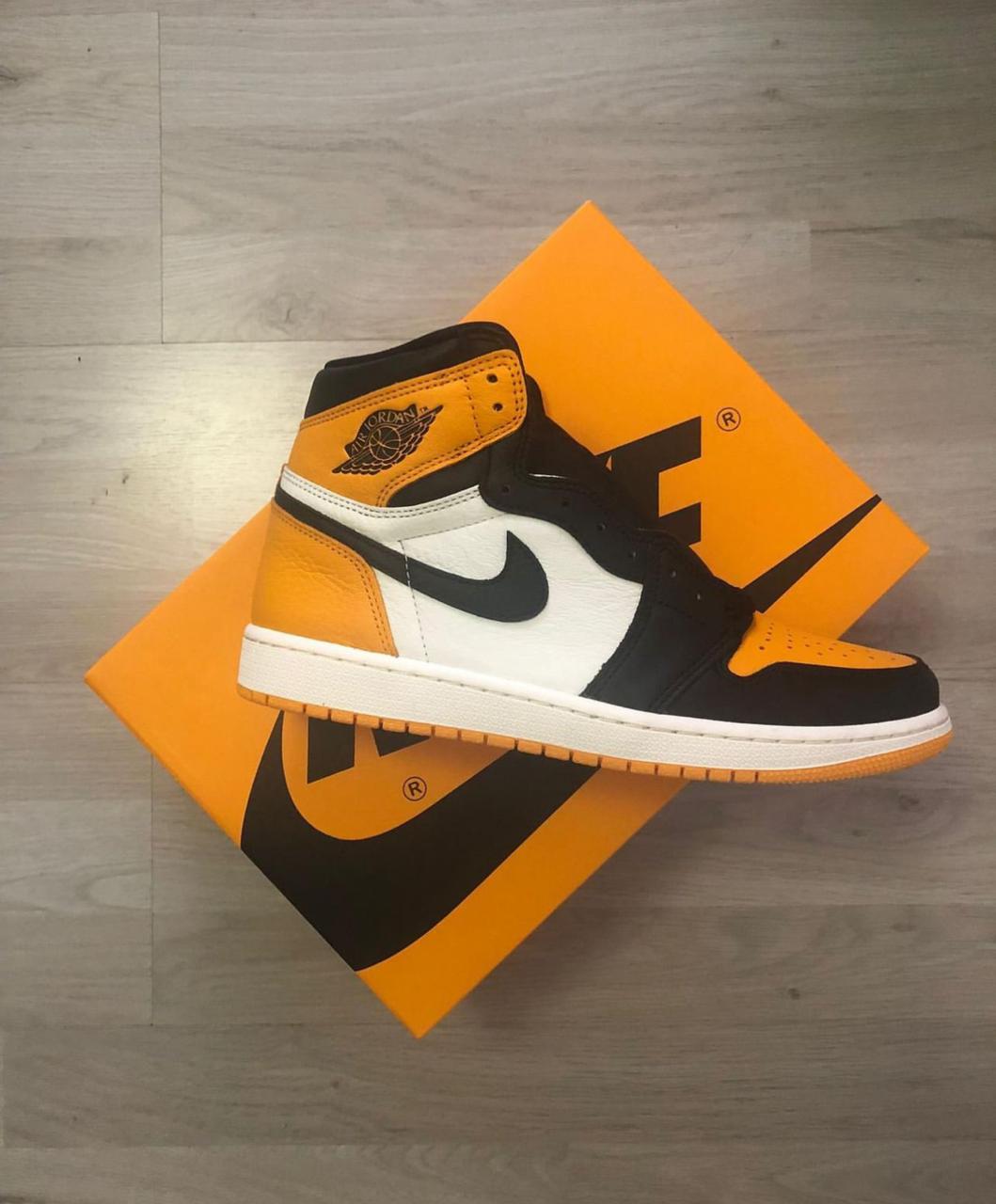 AIR JORDAN RETRO 1 HIGH TAXI U.A