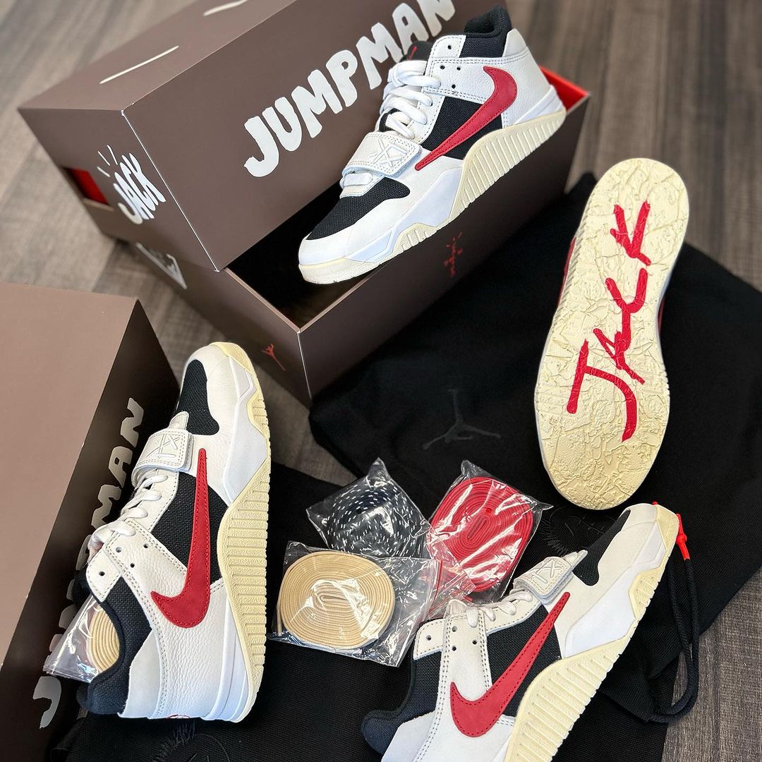 TRAVIS SCOTT X NIKE AIR JORDAN JUMPMAN JACK TR UNIVERSITY RED