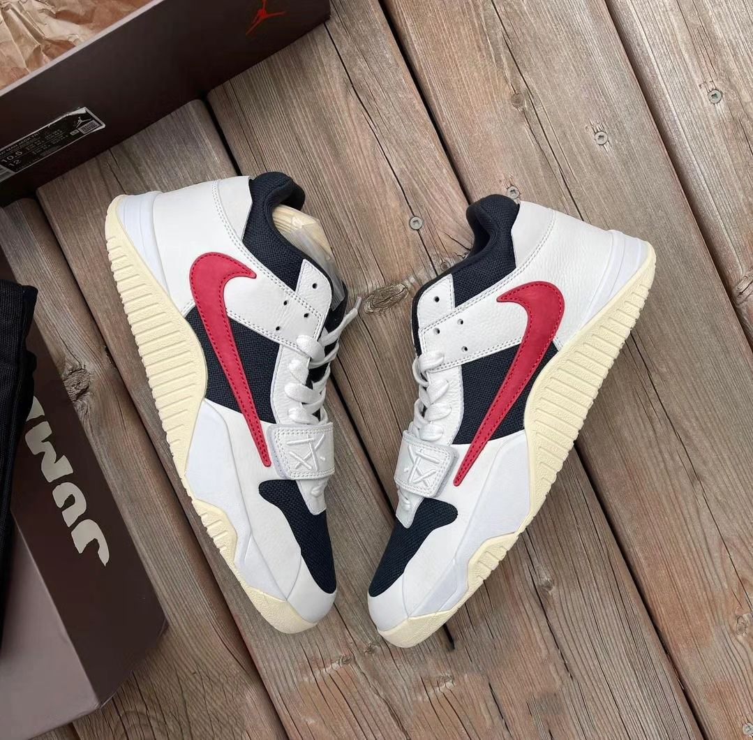 TRAVIS SCOTT X NIKE AIR JORDAN JUMPMAN JACK TR UNIVERSITY RED