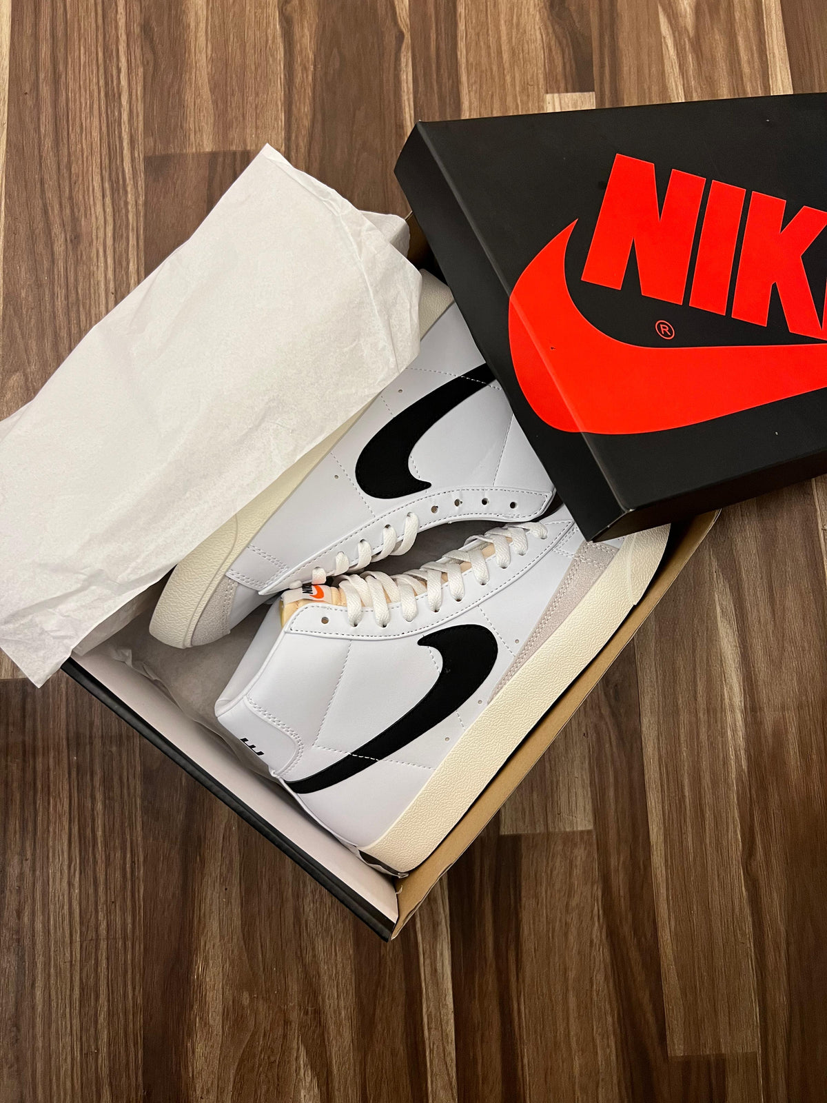 NIKE BLAZER HIGH VINTAGE 77