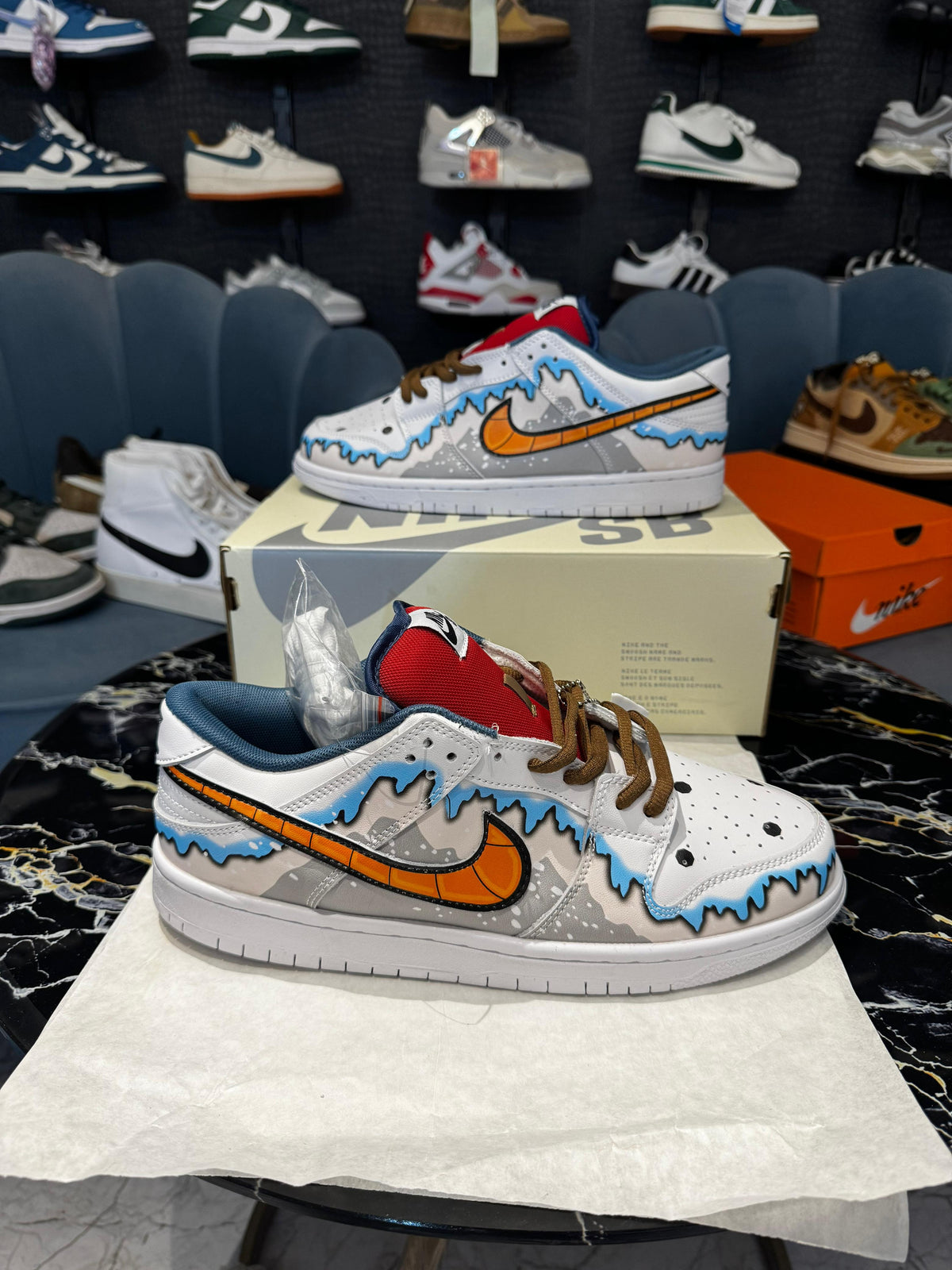 NIKE SB DUNK LOW SNOWMAN