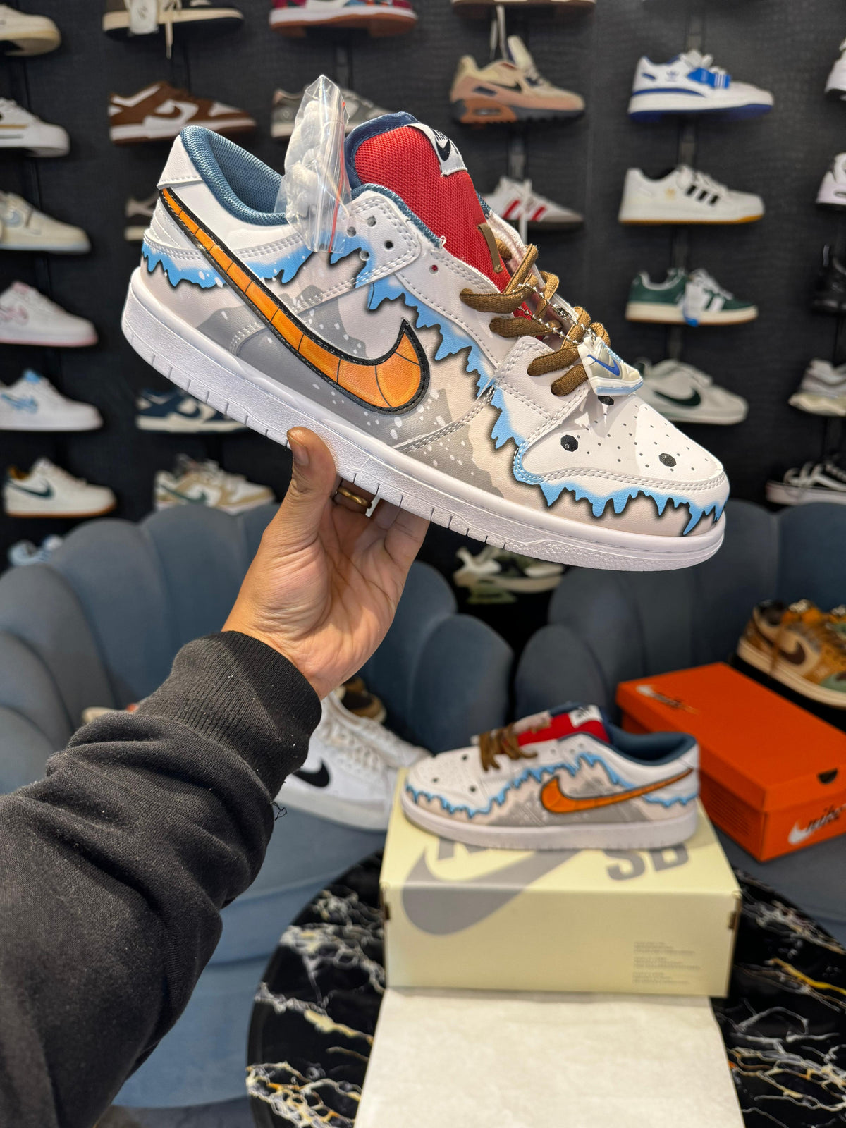NIKE SB DUNK LOW SNOWMAN
