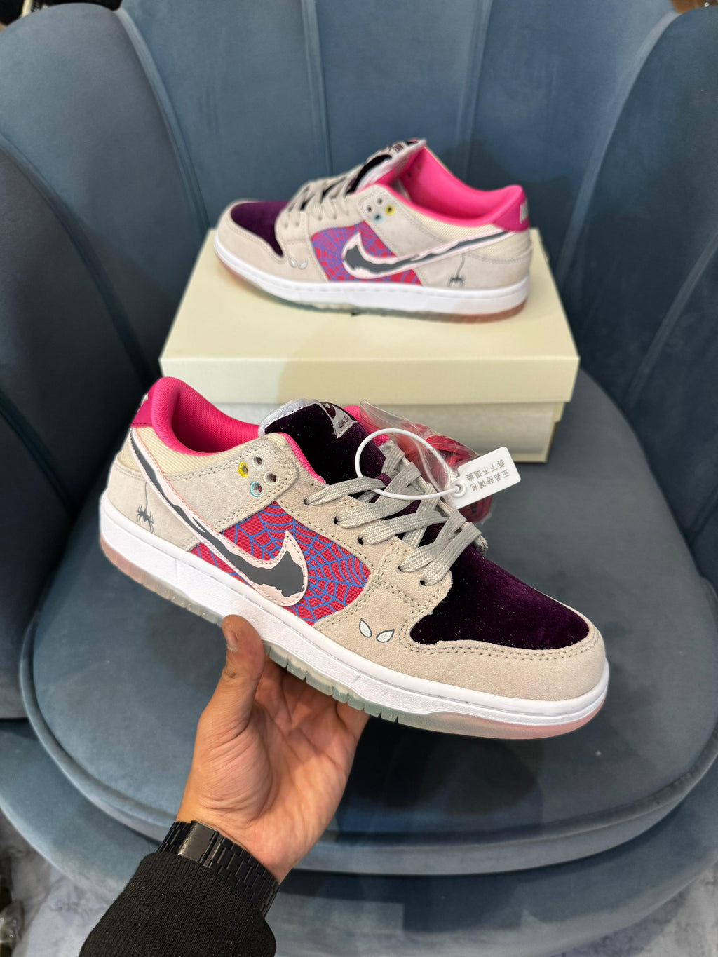 NIKE SB DUNK SPIDERMAN LOW
