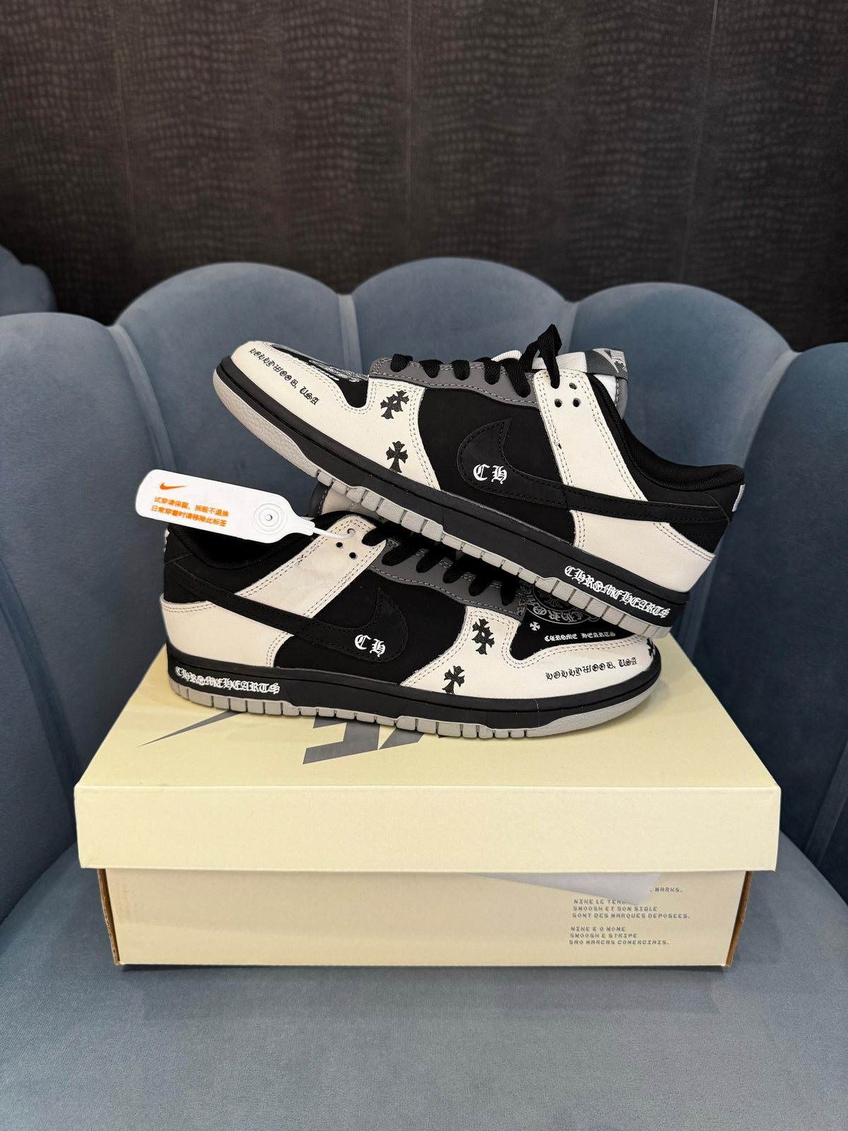 NIKE SB DUNK 2023 CHROME HEARTS