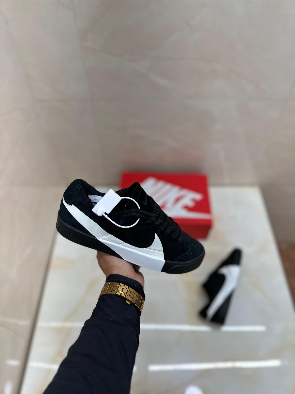NIKE BLAZER CITY LOW BLACK WHITE