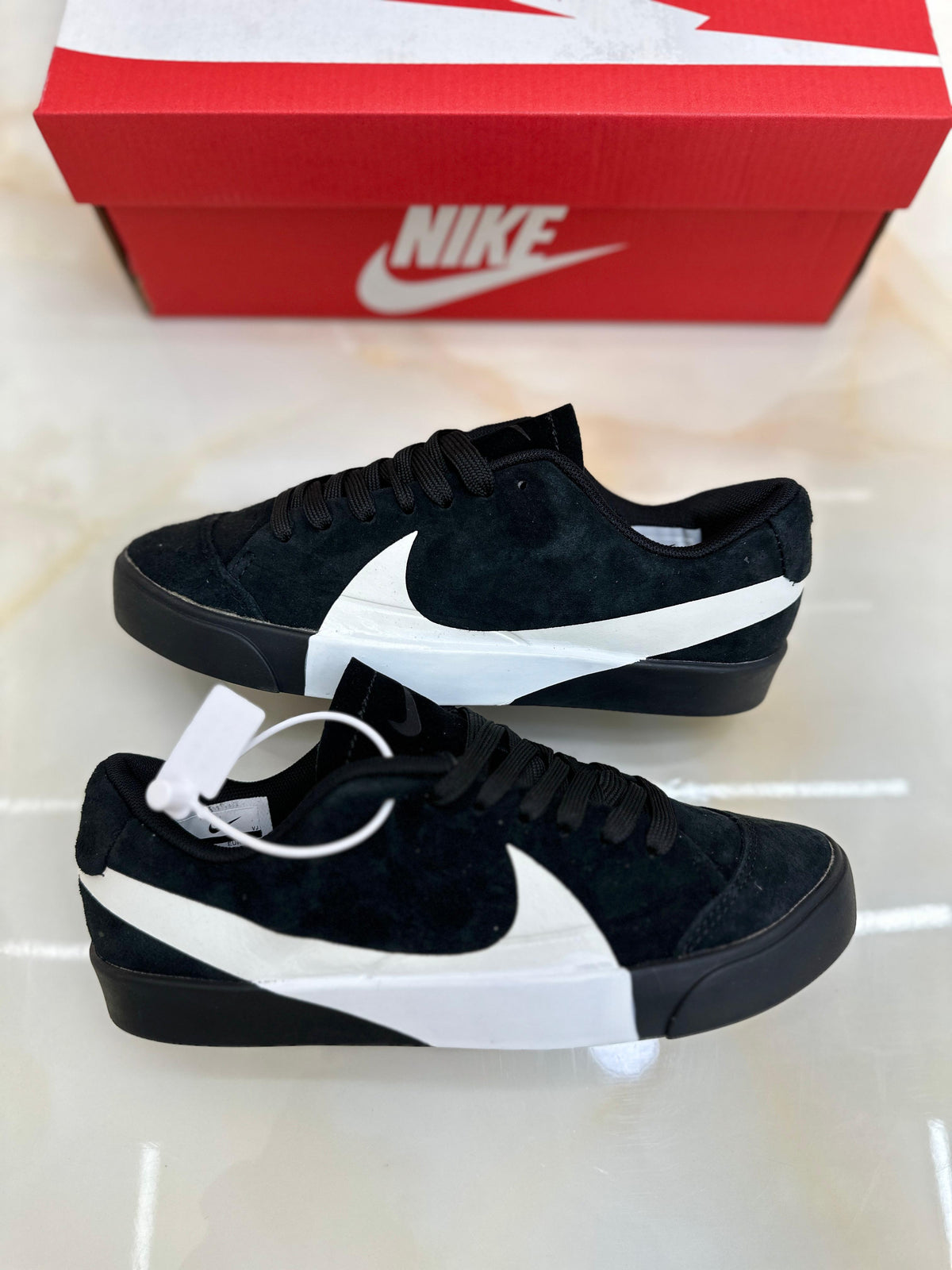 NIKE BLAZER CITY LOW BLACK WHITE