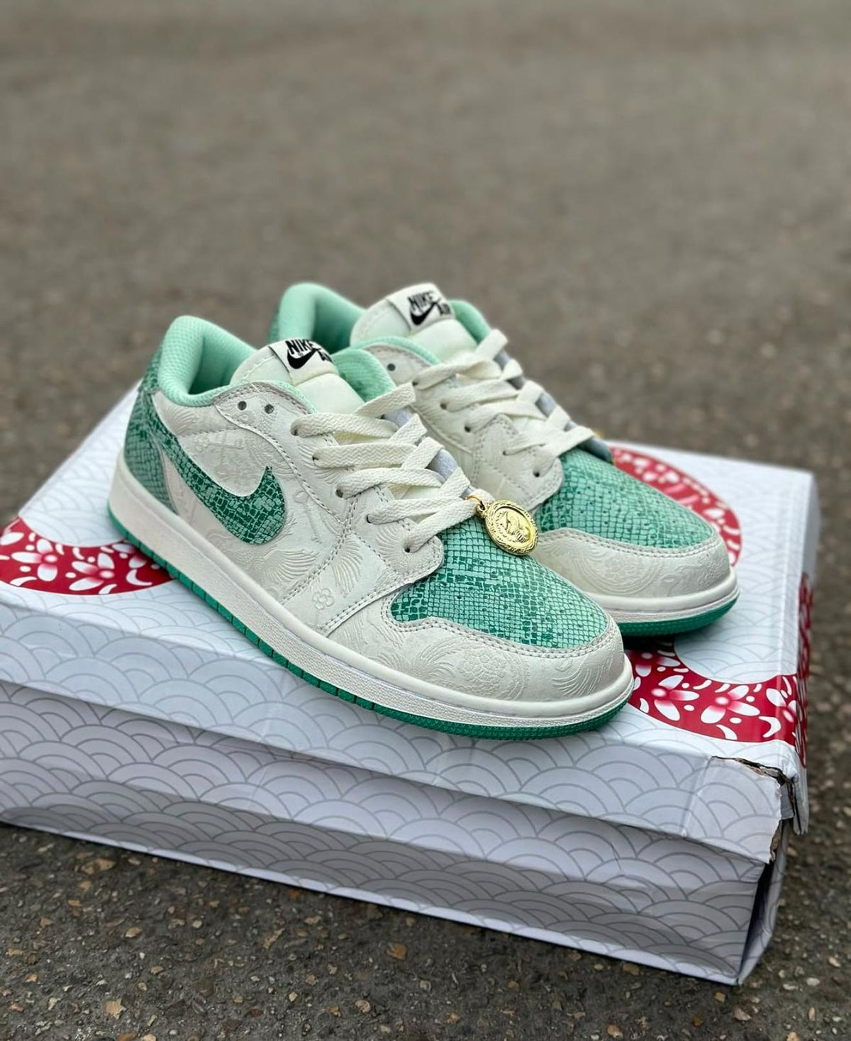 NIKE SB DUNK YEAR OF SNAKE 2025 U.A