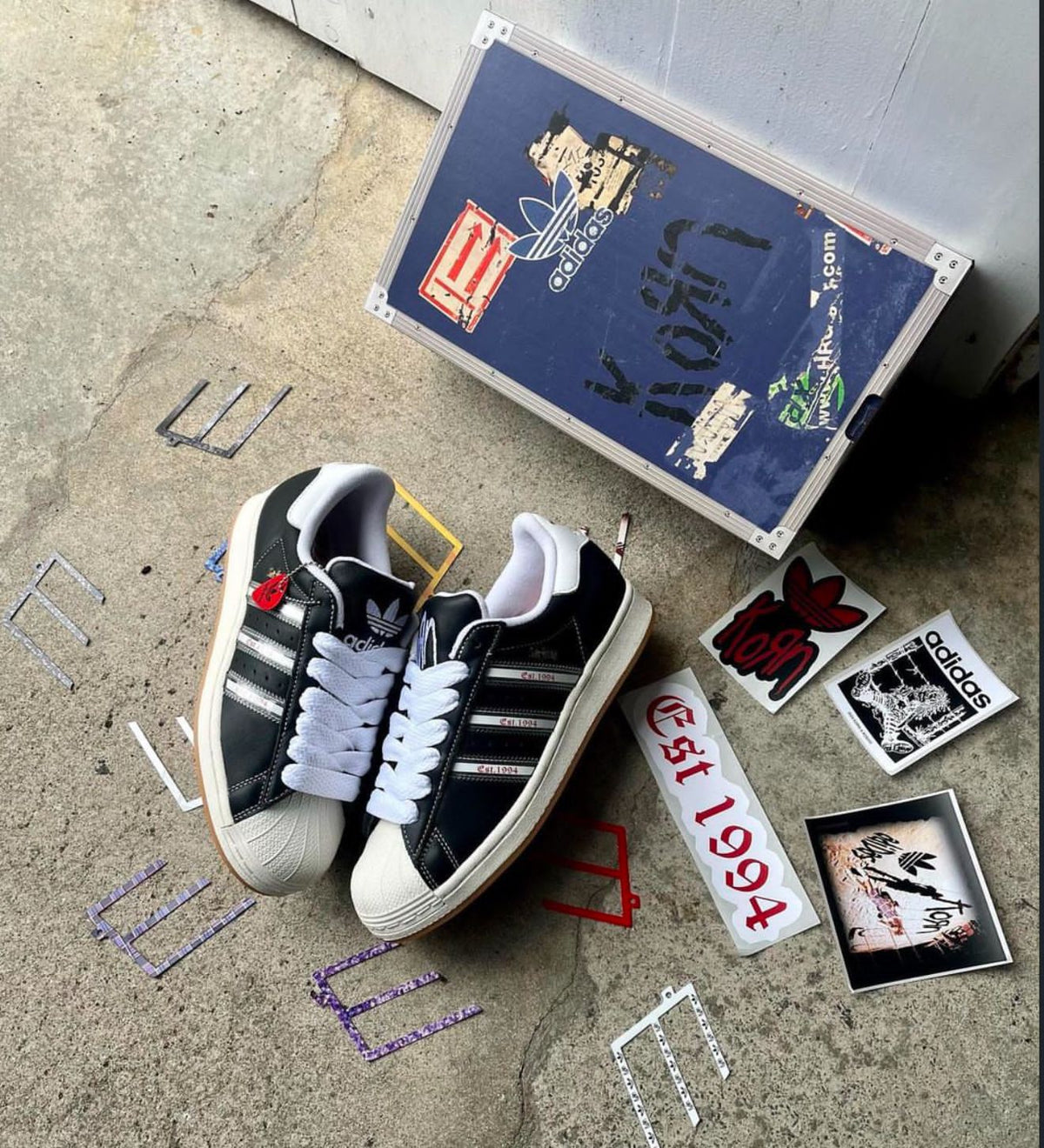 ADIDAS SUPERSTAR KORN BLACK/WHITE