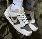 NIKE SB DUNK LOW OTOMO X KATSUHIRO DARK BROWN U.A