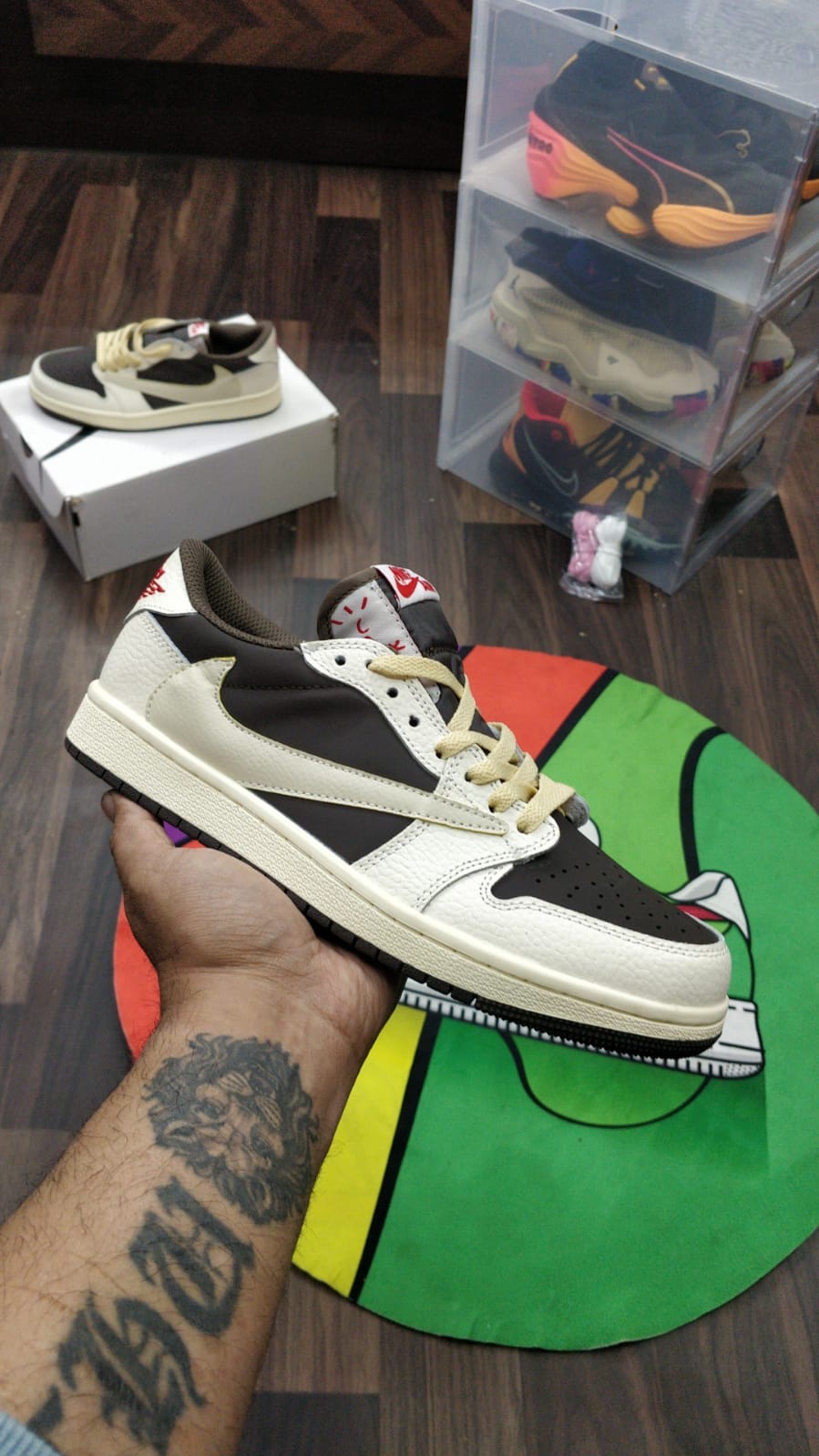 JORDAN 1 LOW RETRO X TRAVIS SCOTT REVERSE MOCHA