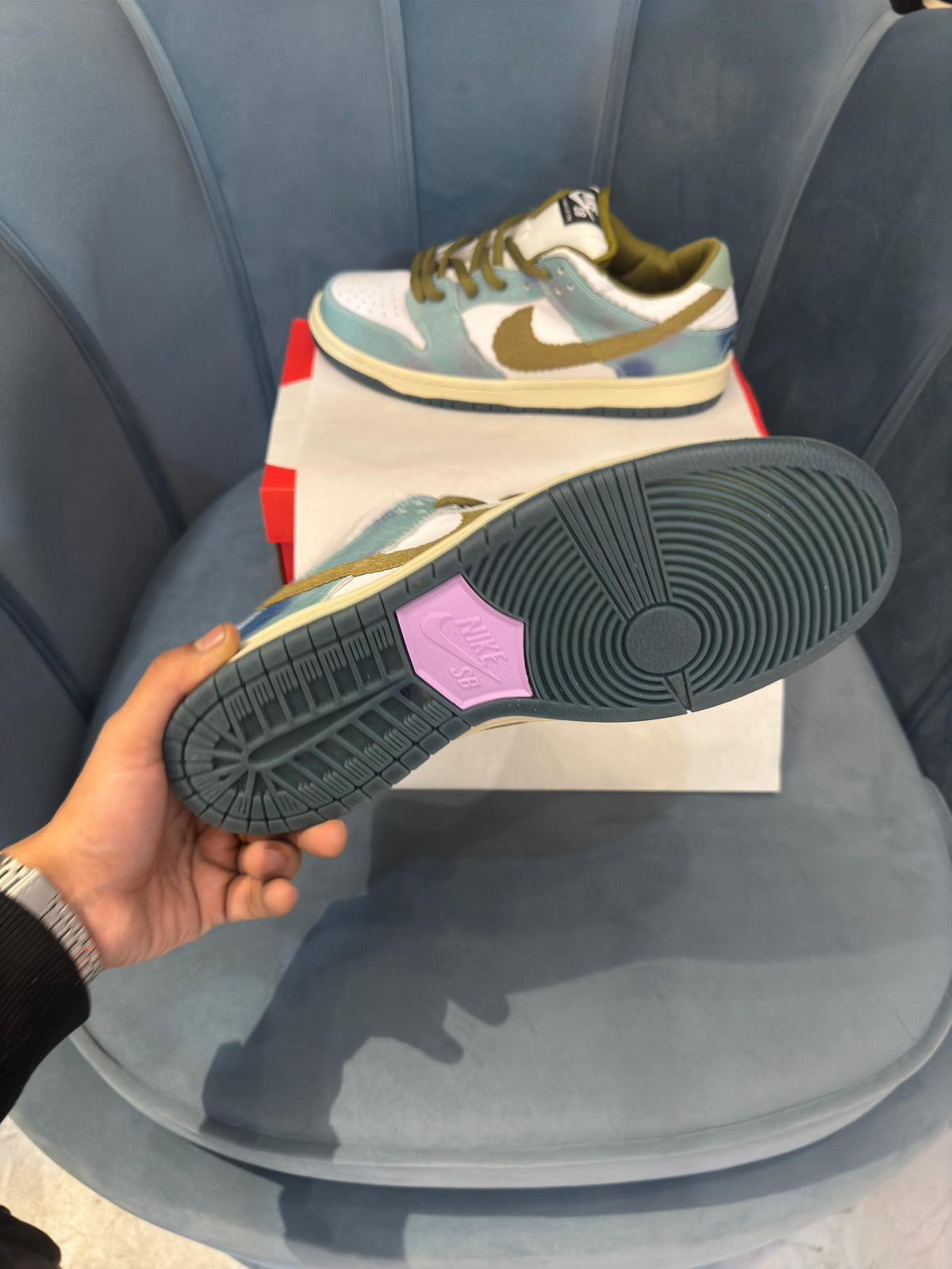 NIKE SB DUNK LOW ALEXIS SABLONE CHAMELEON