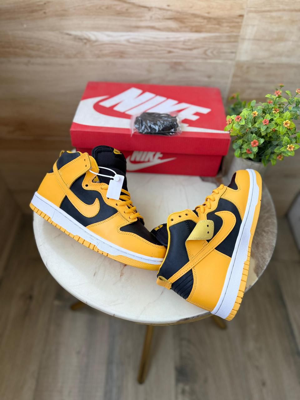 NIKE SB DUNK VARSITY HIGH YELLOW