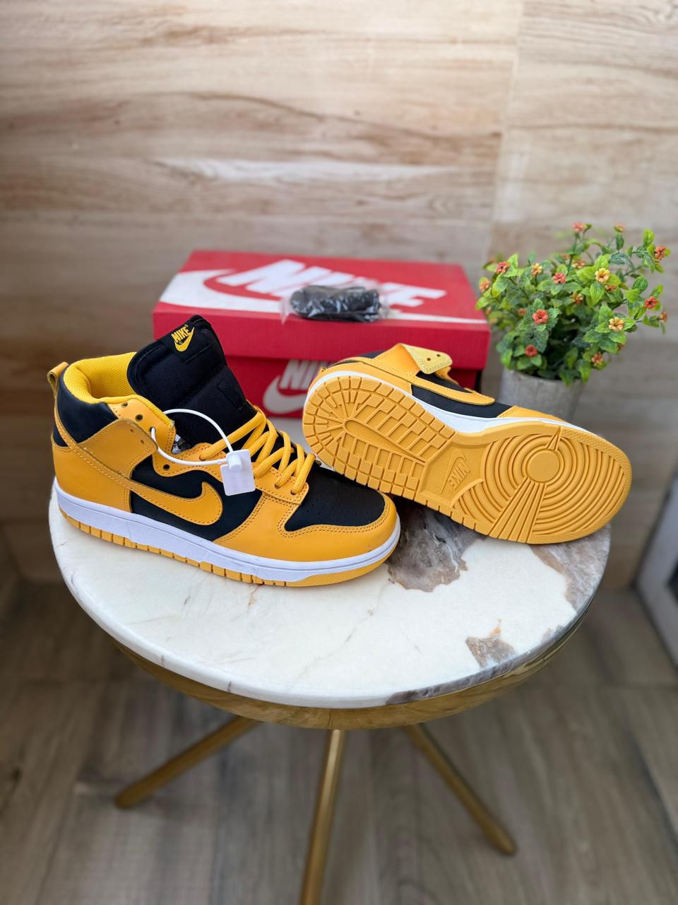 NIKE SB DUNK VARSITY HIGH YELLOW