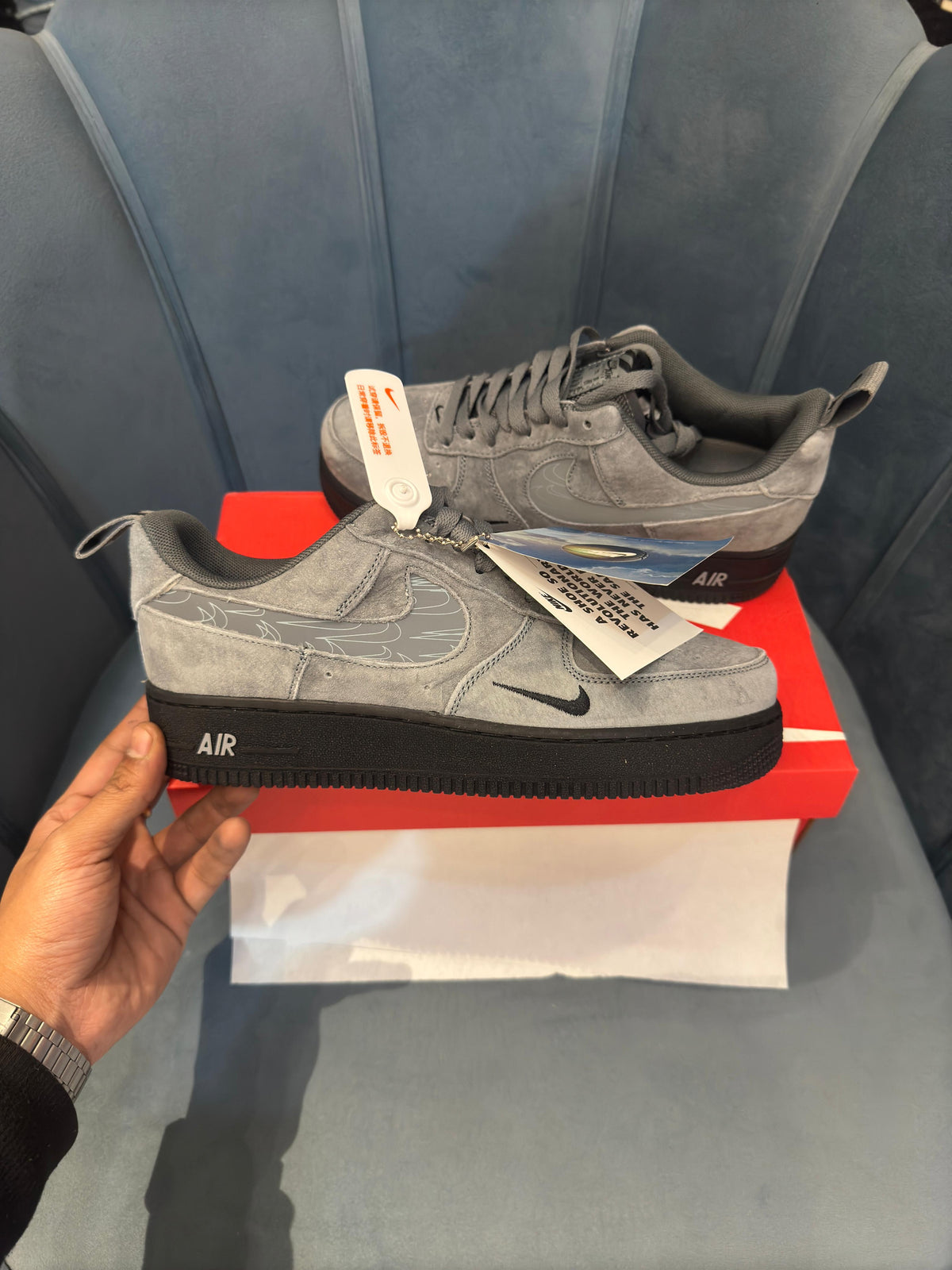 NIKE AIRFORCE 1 COOL GREY REFLECTIVE