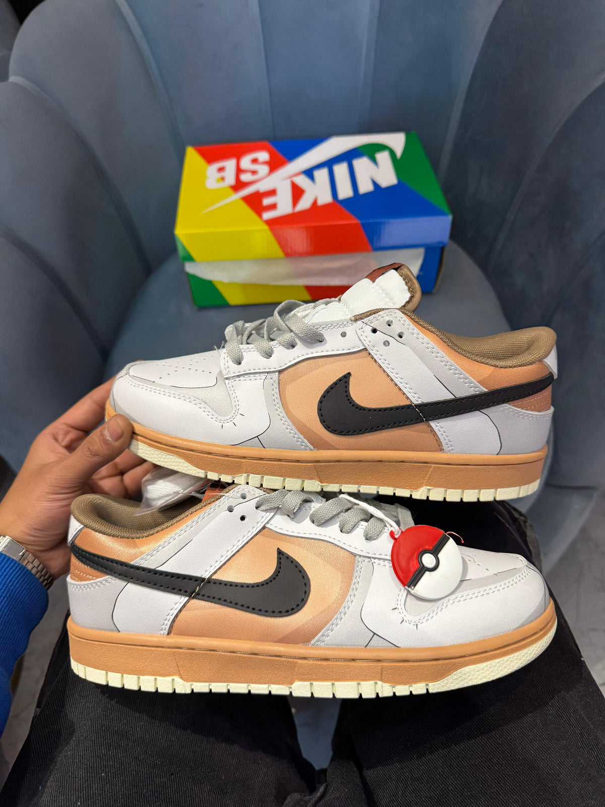 NIKE SB DUNK LOW ARSHAMS CUBONE