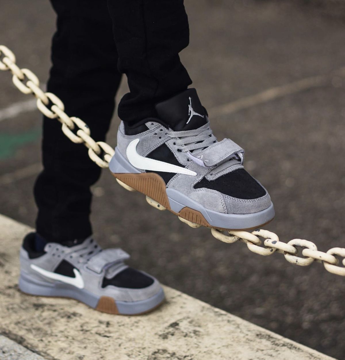 NIKE TRAVIS SCOTT X JORDAN CUT THE JACK GREY U.A