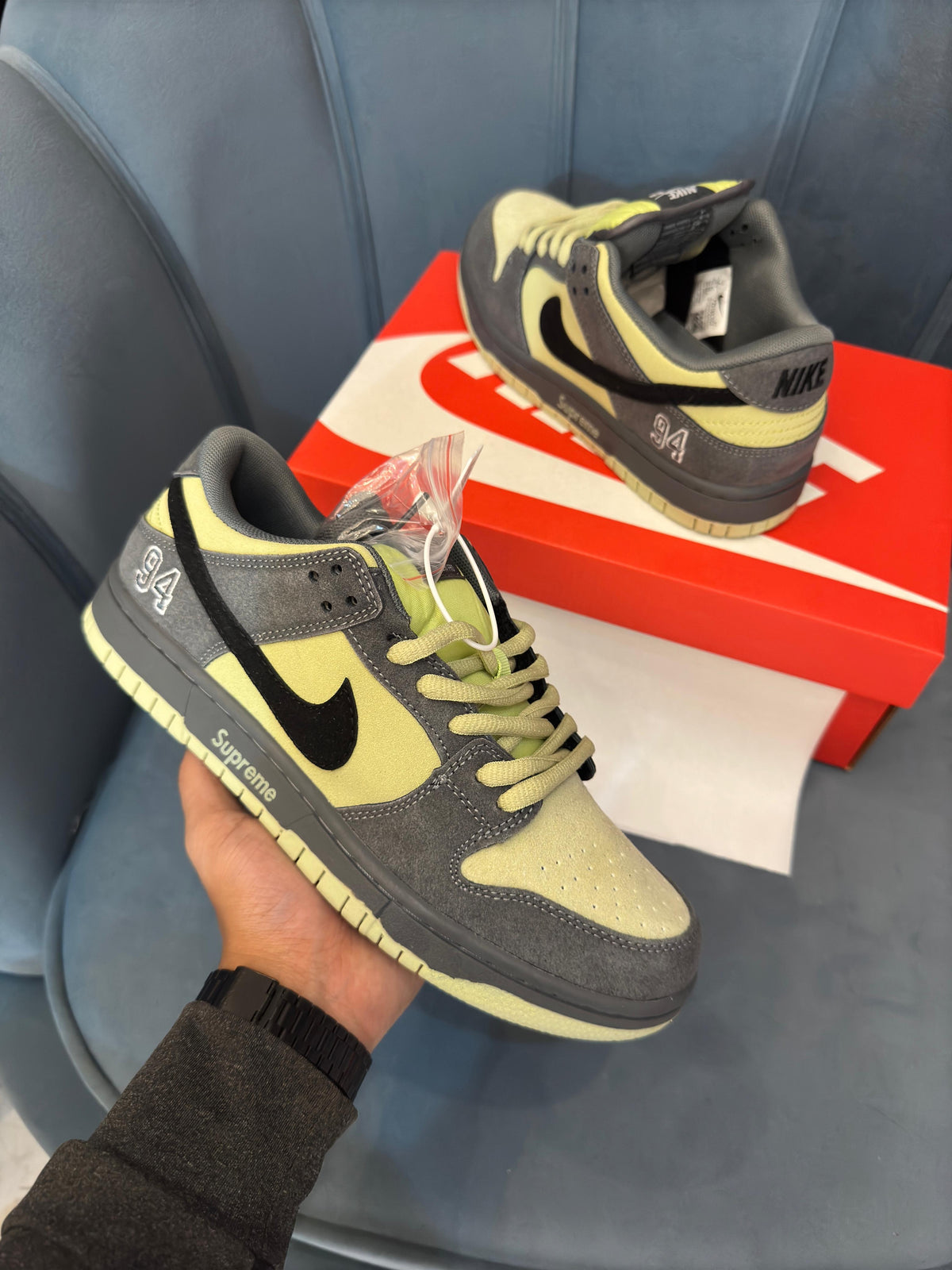 NIKE SB DUNK LOW SUPREME  94 CAMPER GREEN