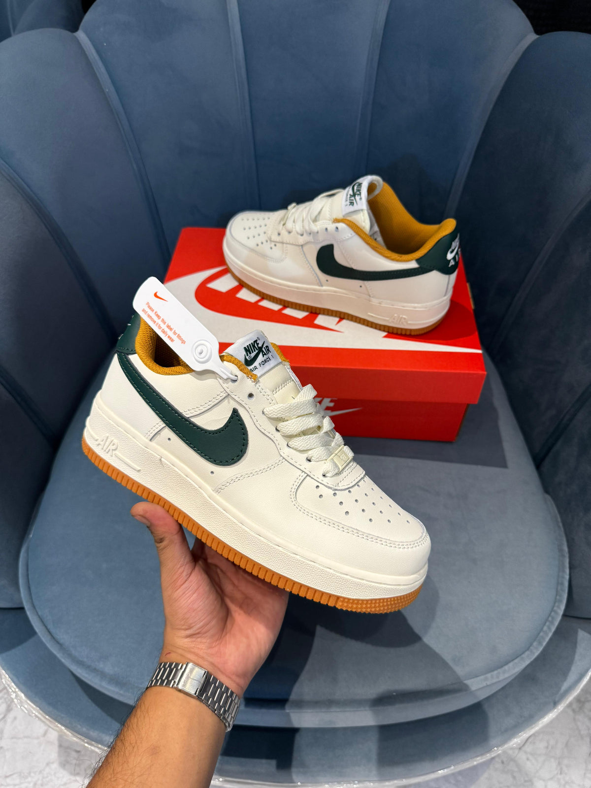 NIKE AIRFORCE 1  07 HAMAVA