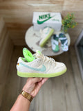 NIKE SB DUNK MUMMY