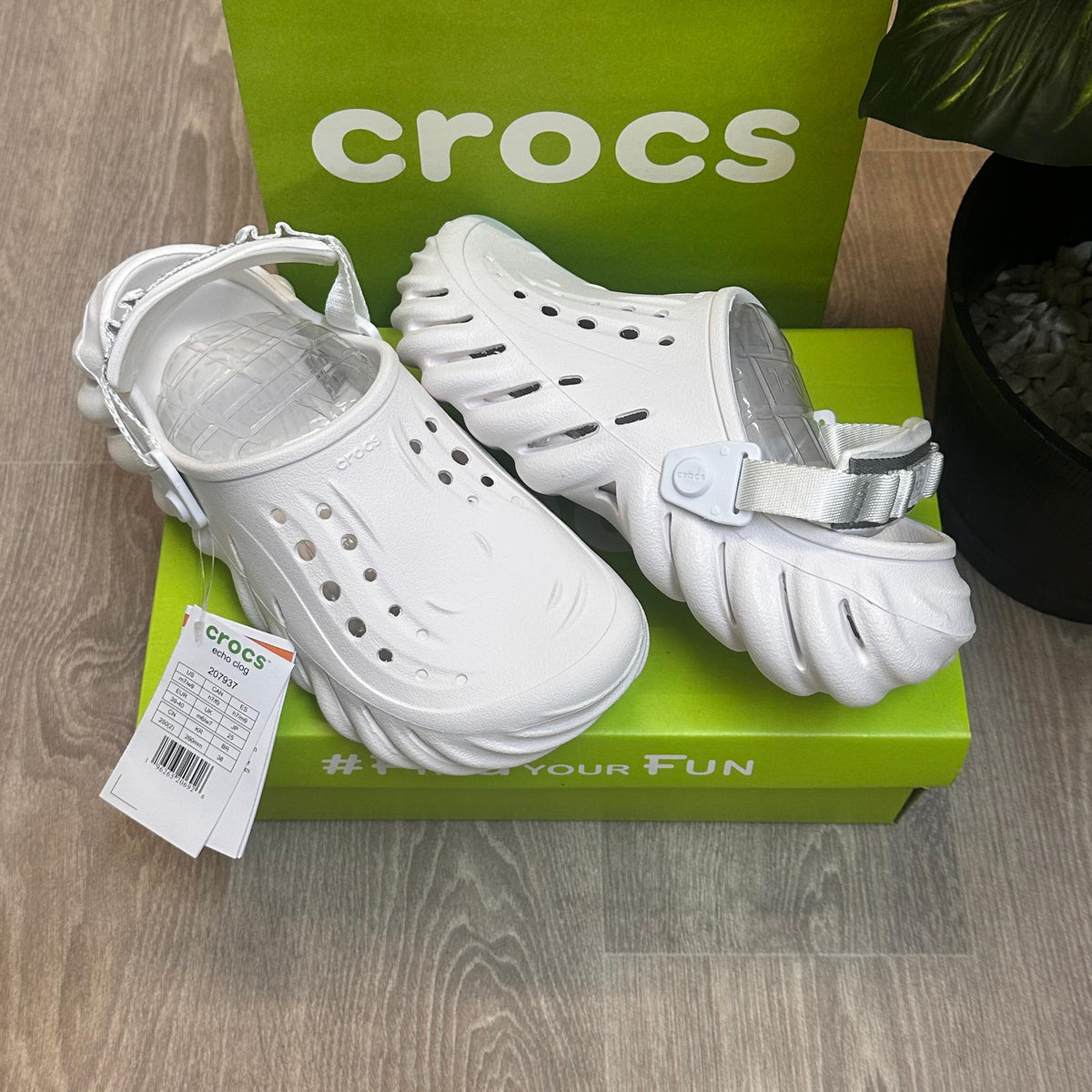 CROCS ECHO PREMIUM CLOGS