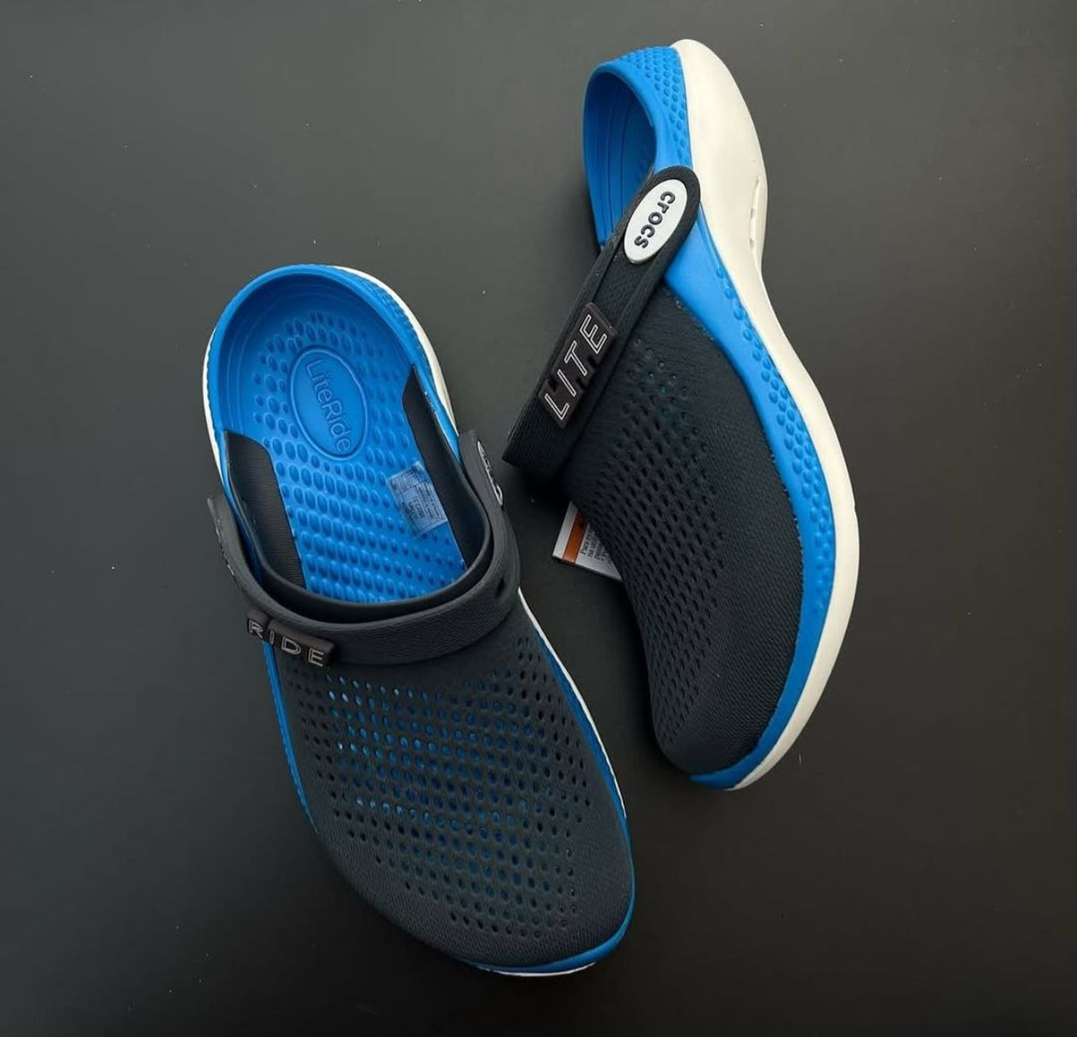 CROCS