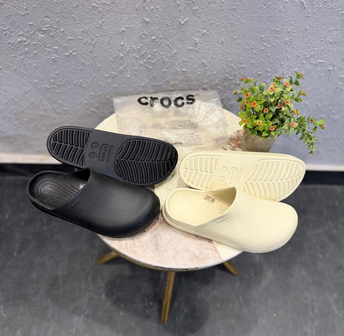 CROCS DYLAN CLOGS