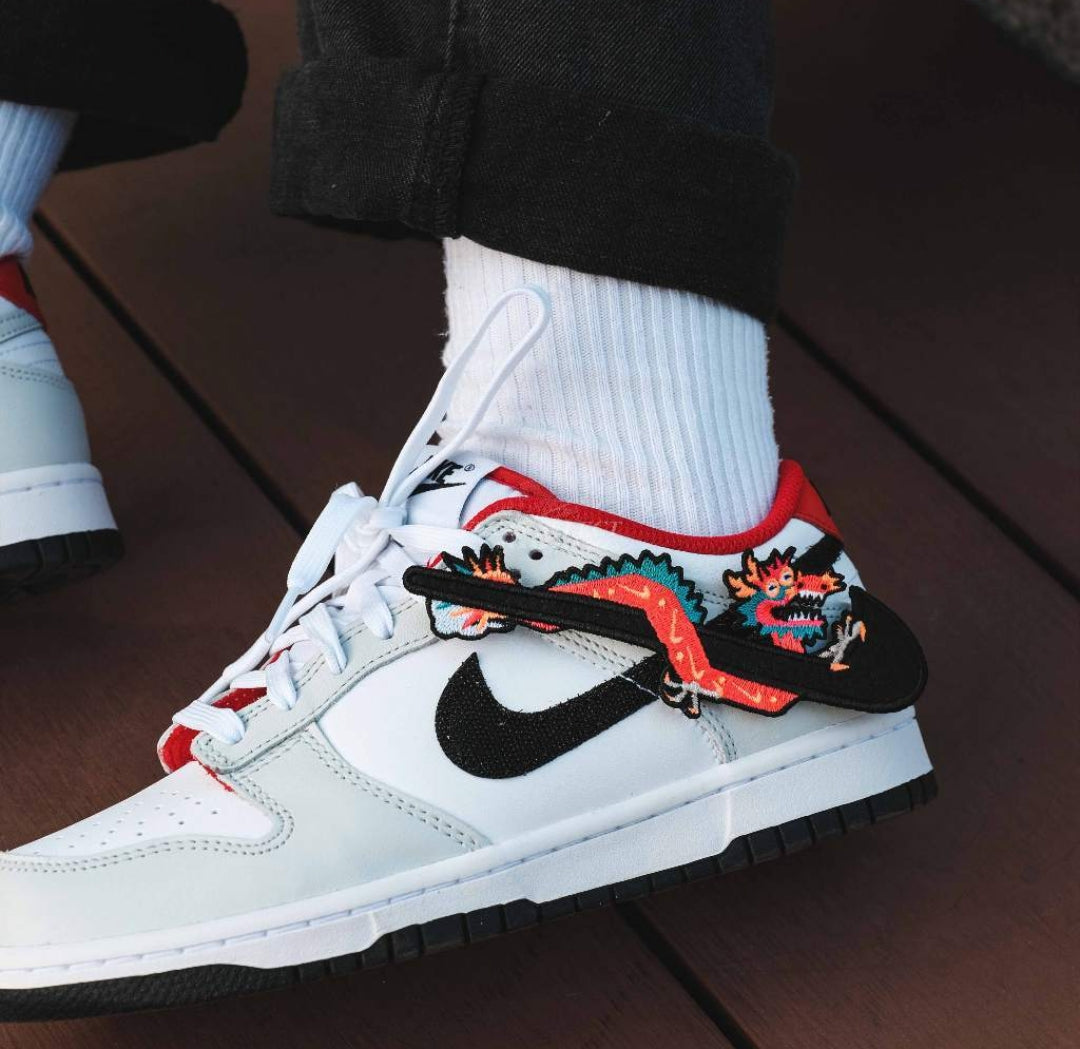NIKE DUNK lOW X YEAR OF DRAGON