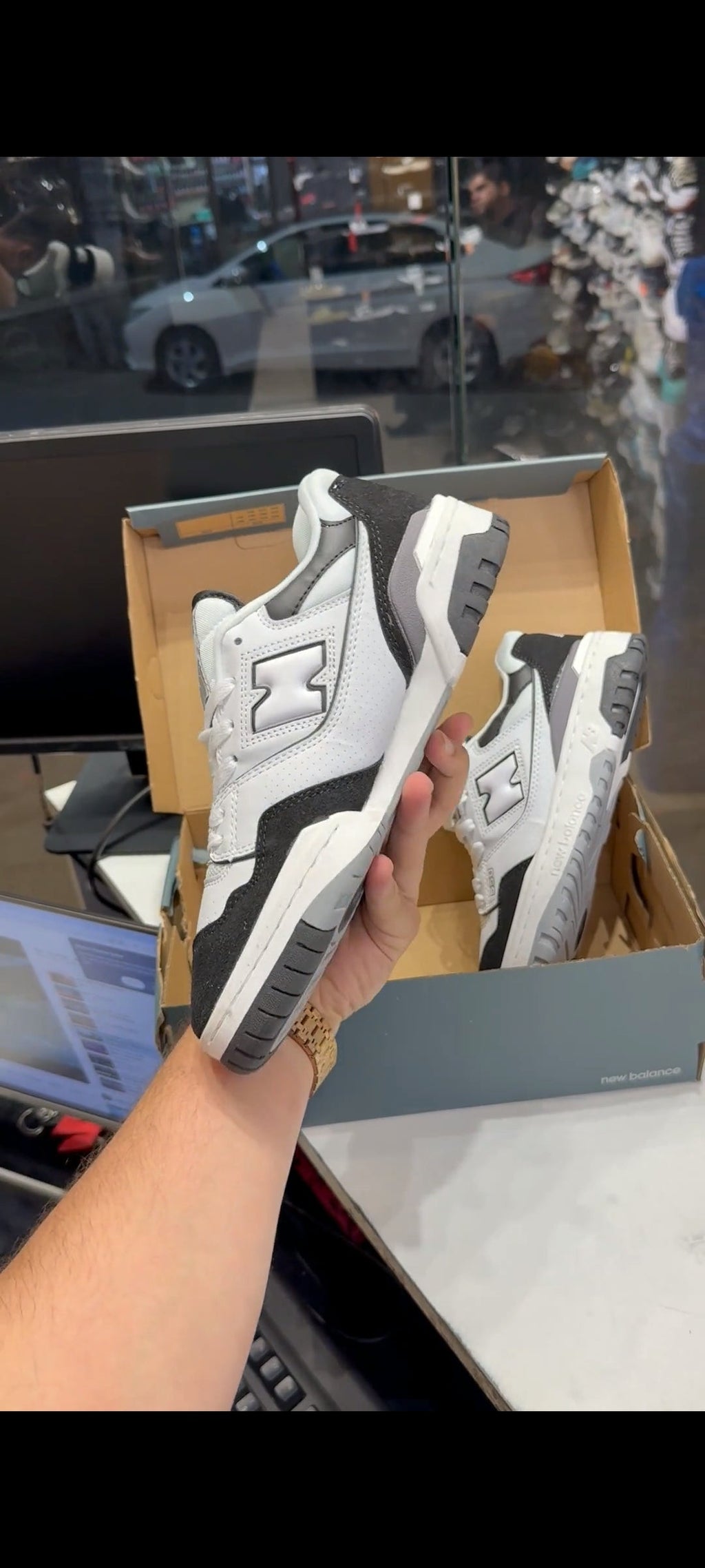 NEW BALANCE  550 RAIN CLOUD WHITE / BLACK