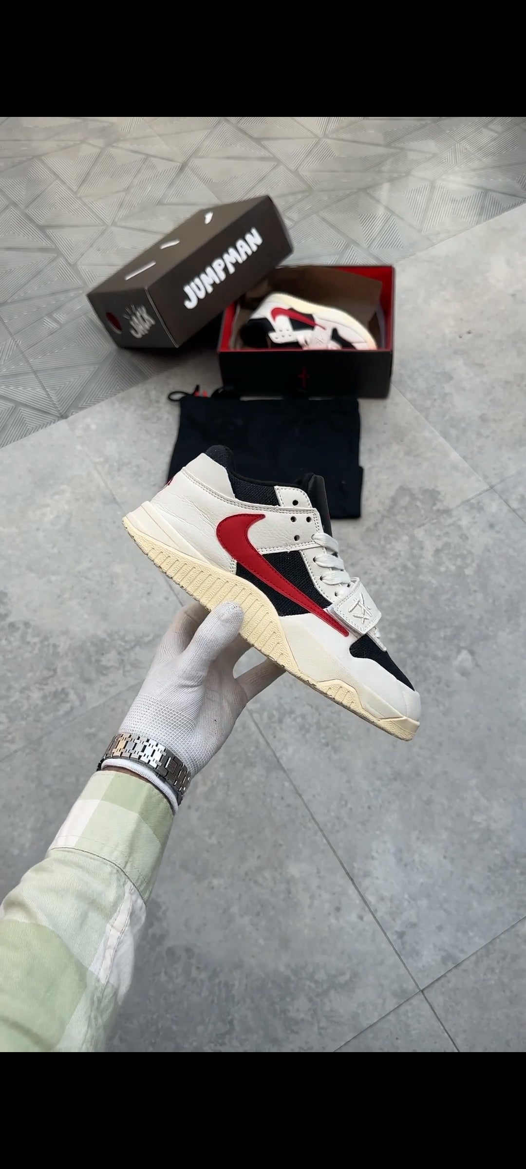 TRAVIS SCOTT X NIKE AIR JORDAN JUMPMAN JACK TR UNIVERSITY RED