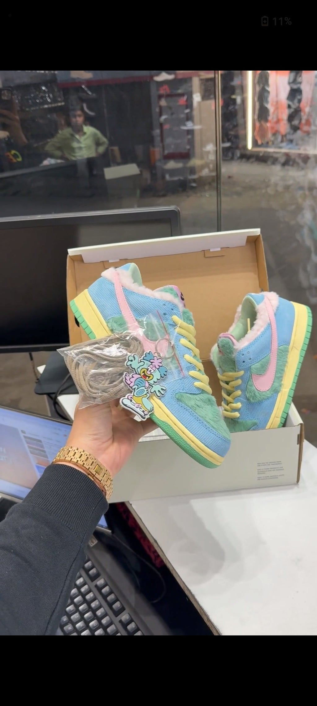 NIKE SB DUNK LOW X VERDY VISTY