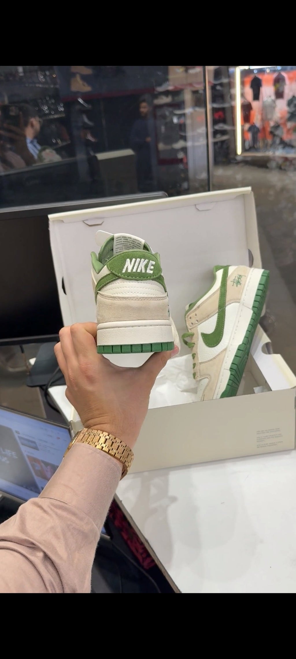 NIKE SB DUNK STUSSY LOW