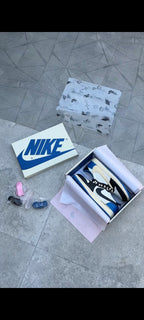 JORDAN 1 LOW FRAGMENT DESIGN X TRAVIS SCOTT U.A