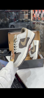 NIKE SB DUNK LOW OTOMO X KATSUHIRO DARK BROWN U.A