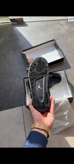 AIR JORDAN RETRO 4 BLACK CAT U.A