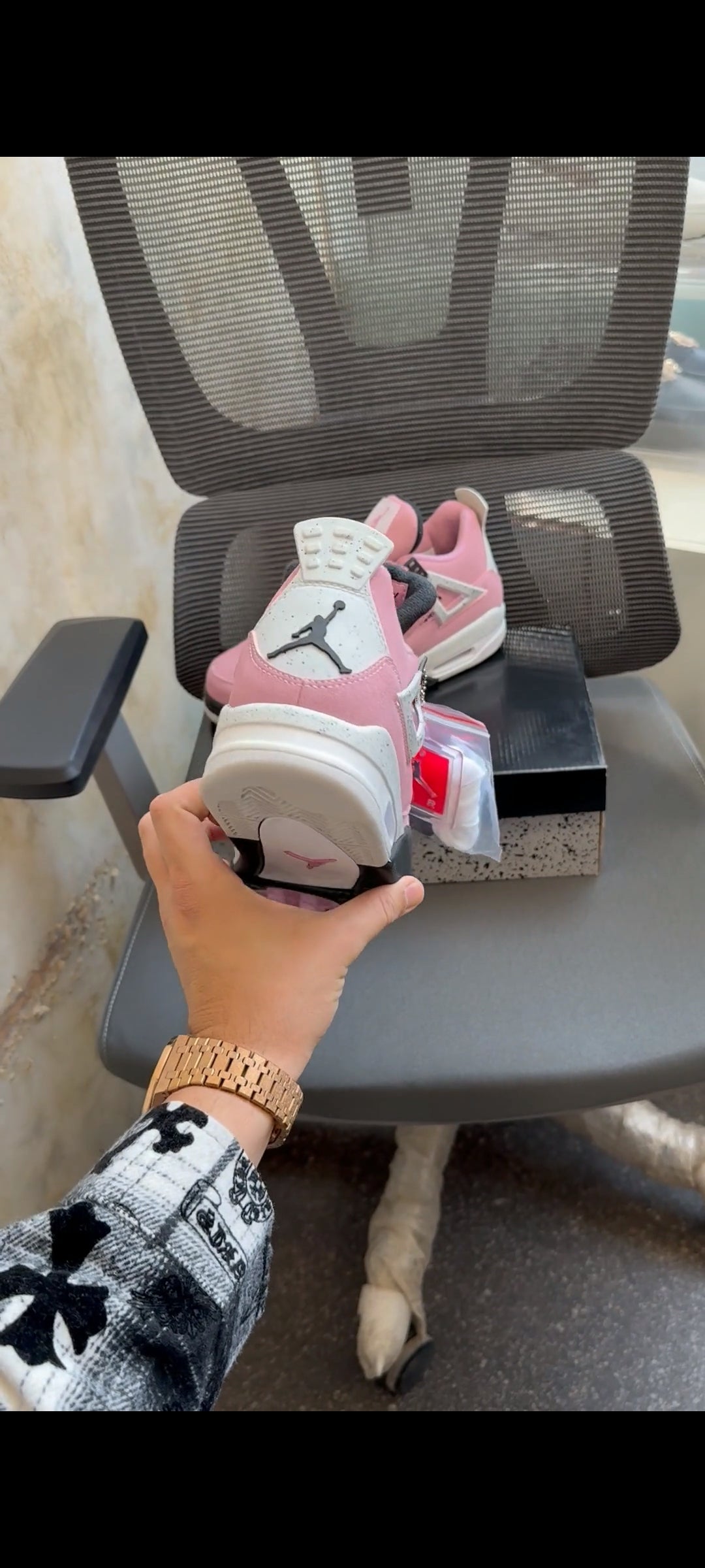 AIR JORDAN RETRO 4 ORCHID U.A