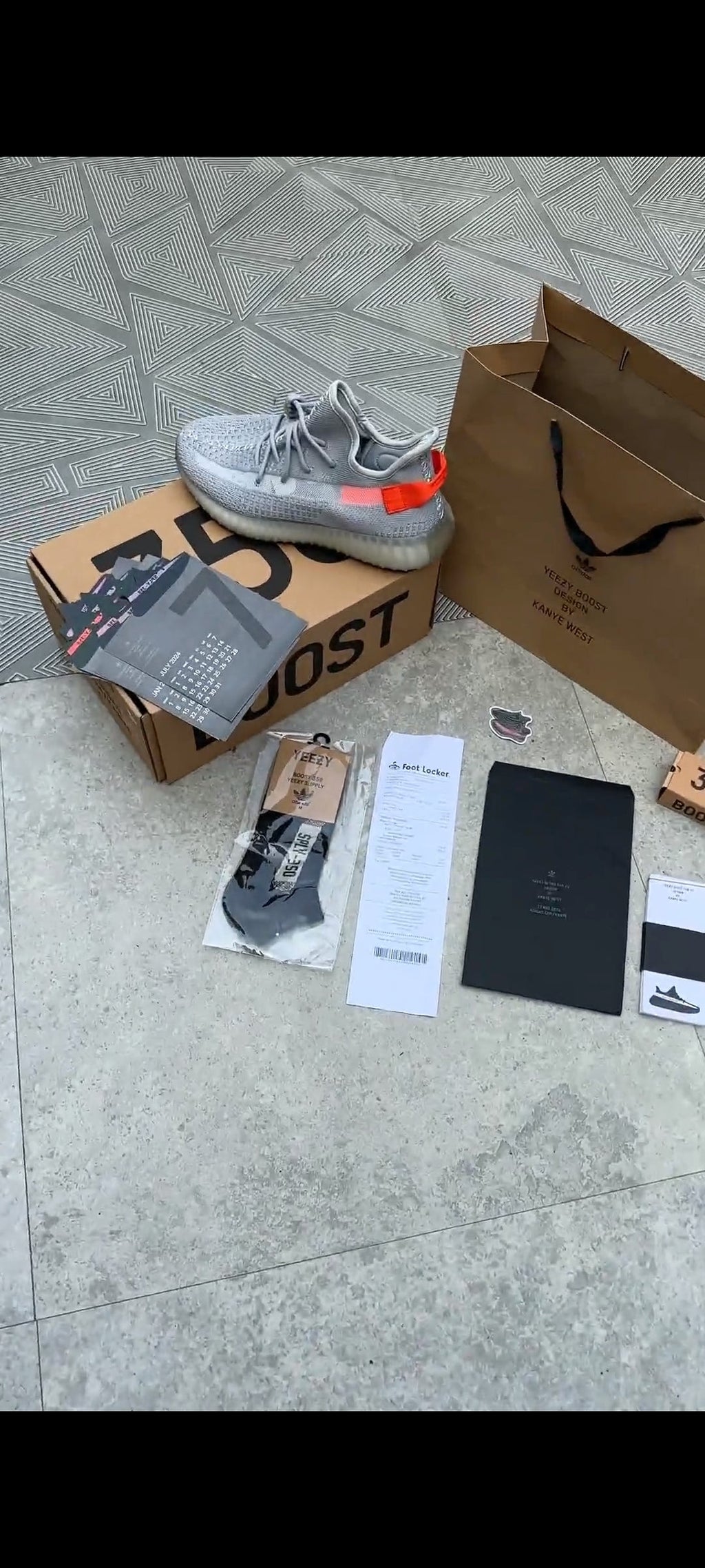 ADIDAS YEEZY BOOST 350 TAIL LIGHT