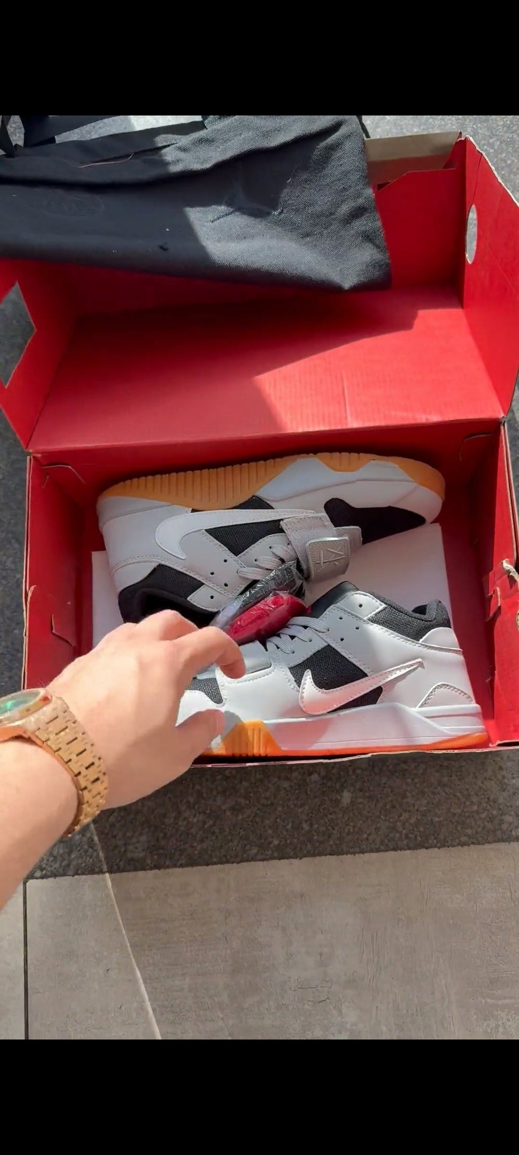 NIKE TRAVIS SCOTT X JORDAN CUT THE JACK GREY U.A