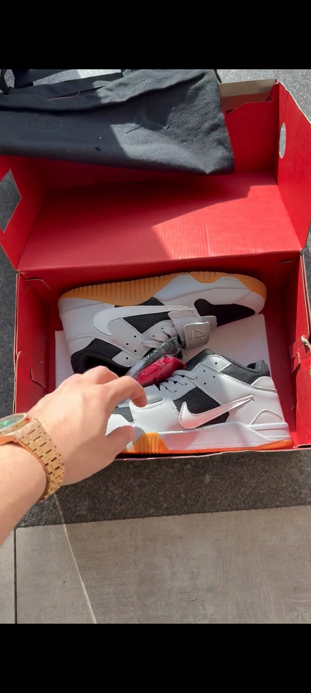 NIKE TRAVIS SCOTT X JORDAN CUT THE JACK GREY U.A