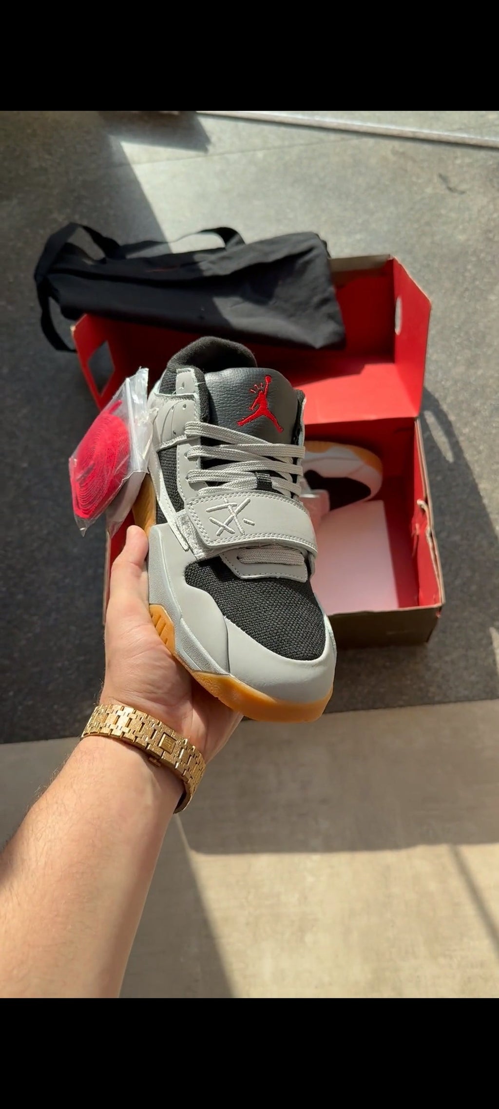 NIKE TRAVIS SCOTT X JORDAN CUT THE JACK GREY U.A