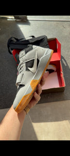 NIKE TRAVIS SCOTT X JORDAN CUT THE JACK GREY U.A