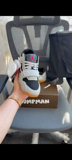 NIKE TRAVIS SCOTT X JORDAN CUT THE JACK GREY U.A