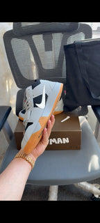 NIKE TRAVIS SCOTT X JORDAN CUT THE JACK GREY U.A