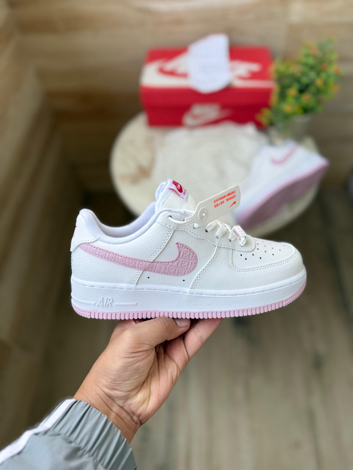 NIKE AIRFORCE ONE VALENTINE LOVE