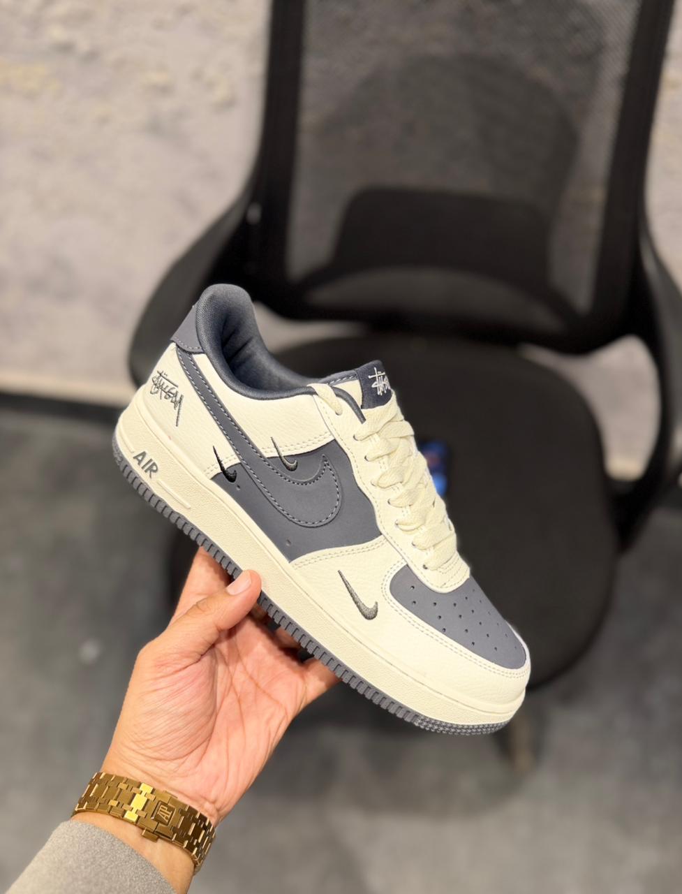 NIKE AIRFORCE CUSTOM STUSSY  KEY CHAIN 2025