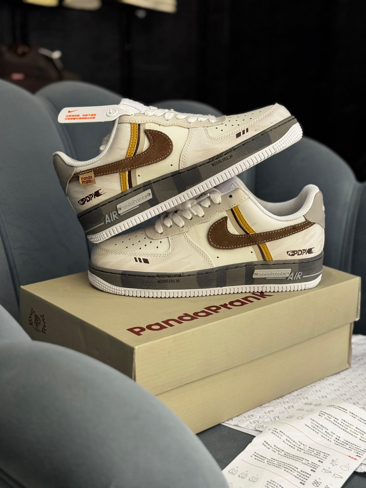 NIKE AIRFORCE1 LOW PANDA PRANK