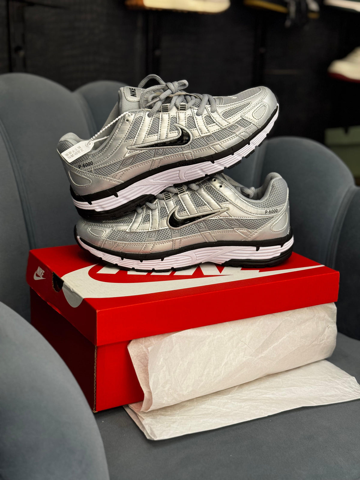 NIKE P-6000 TRAINER SILVER BLACK