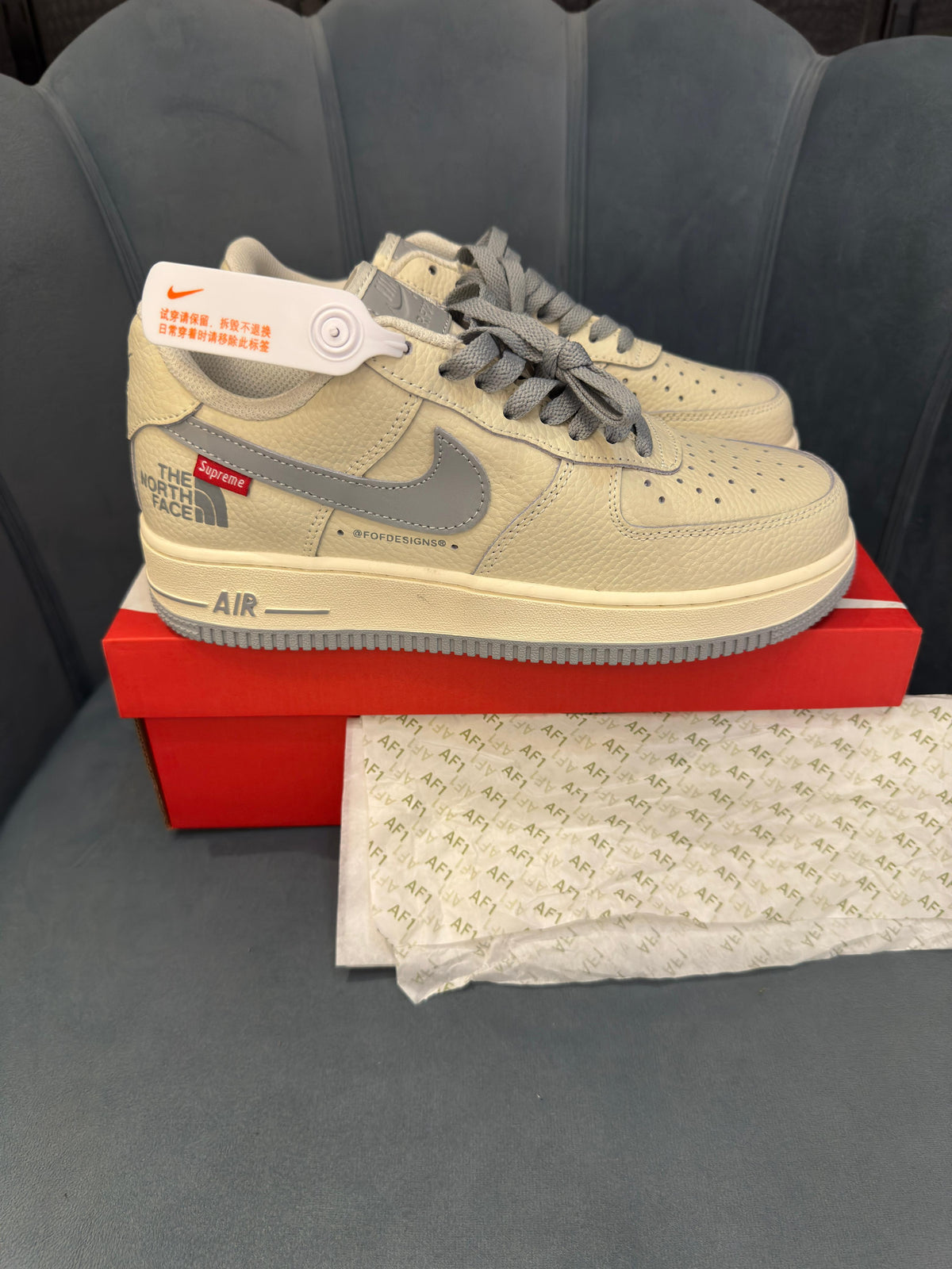 NIKE AIRFORCE NORTH FACE X SUPREME OFF WHITE