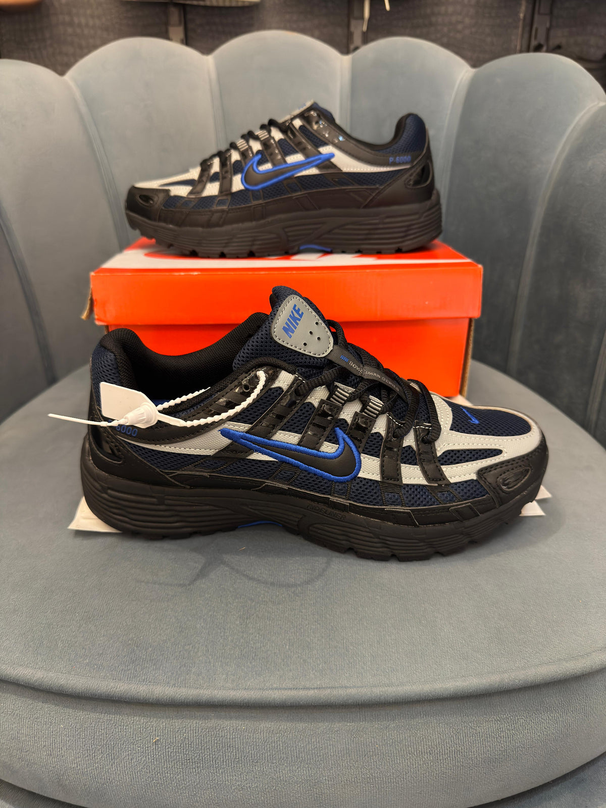 NIKE P-6000 TRAINER BLACK/BLUE