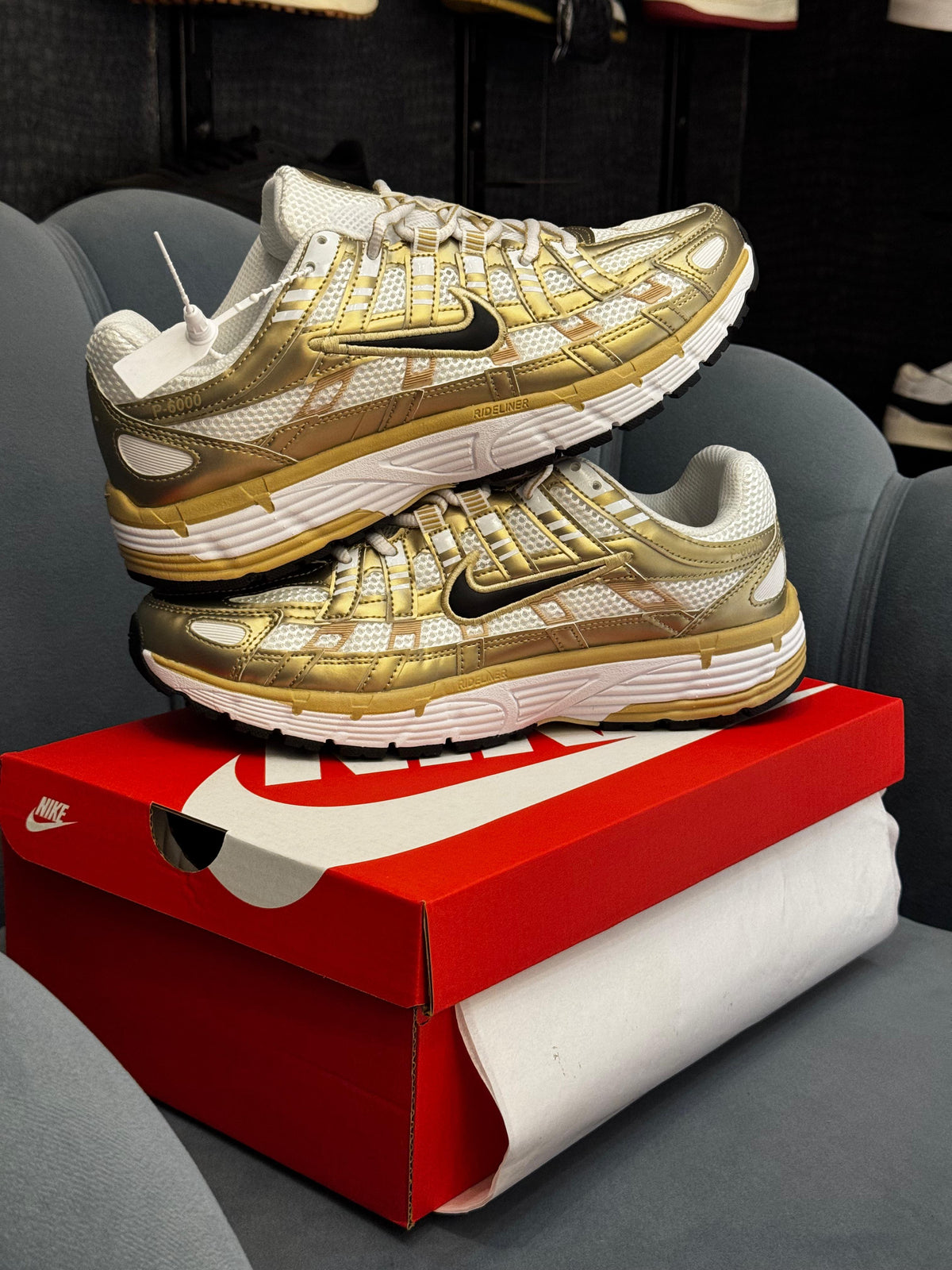 NIKE P-6000 TRAINER GOLDEN
