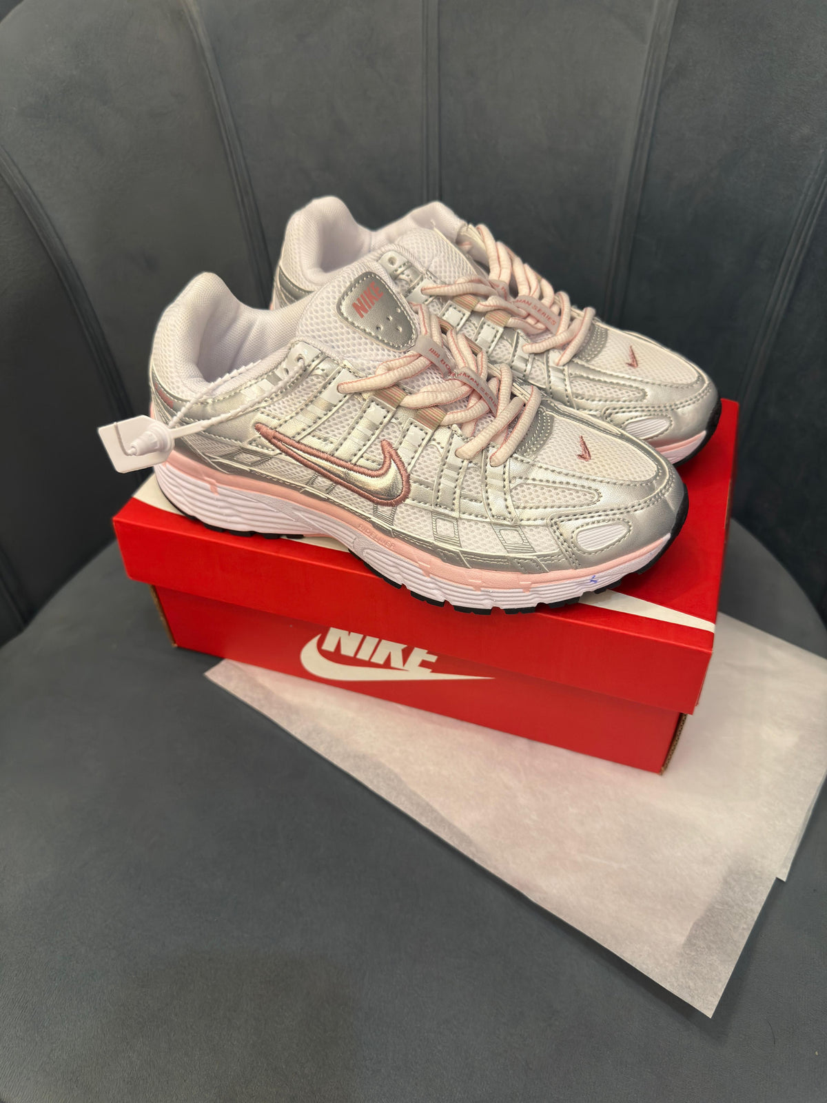NIKE P-6000 TRAINER GIRLS